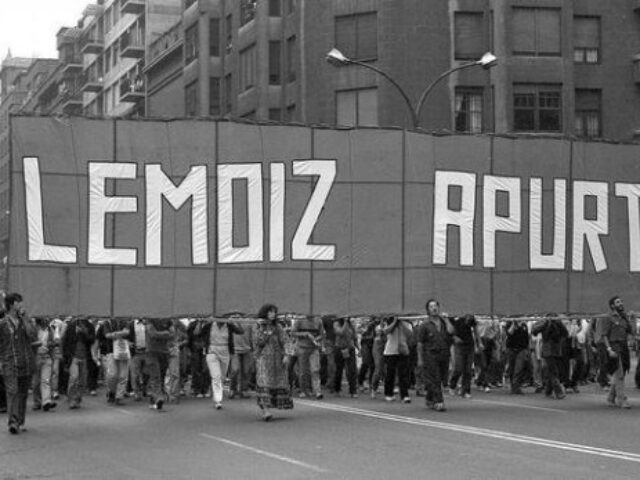 MAnifestation contre la centrale de Lemoiz